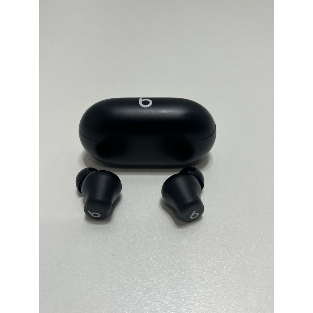 Beats by Dr. Dre Black Wireless Bluetooth In-Ear Earbuds with Charging Case